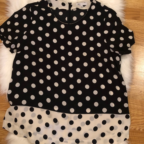 Blouse 👚 - Picture 2 of 5